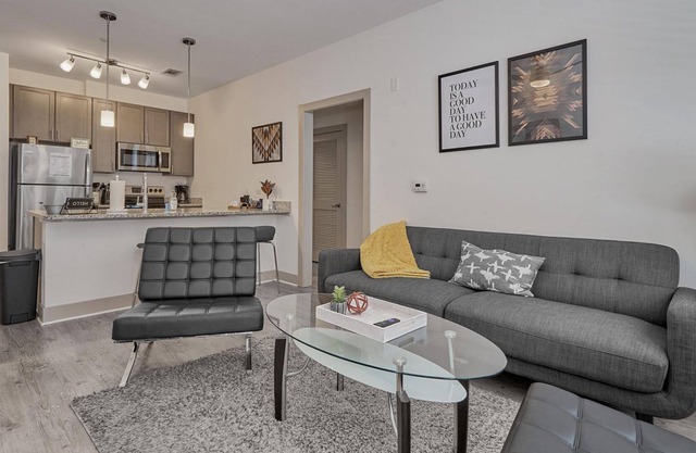 2BR at East Franklin Street