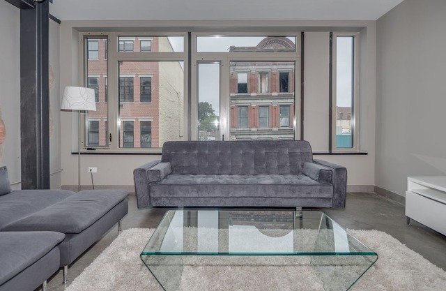 2BR Loft in the Heart of Historic Downtown JC