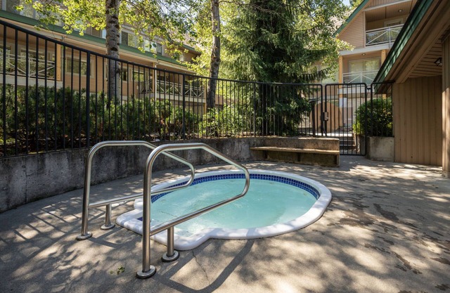 2BR + Loft | Valhalla | King Bed | Private Patio w/BBQ | Village Location | Hot Tub