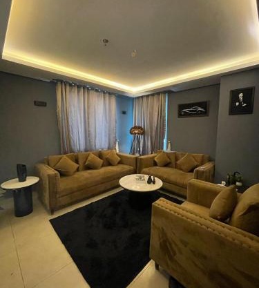 2BR Luxury Apt Gold Crest Self-Checkin