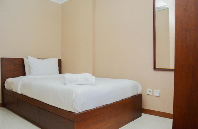 2BR Taman Melati Apartment near Universitas Indonesia By Travelio