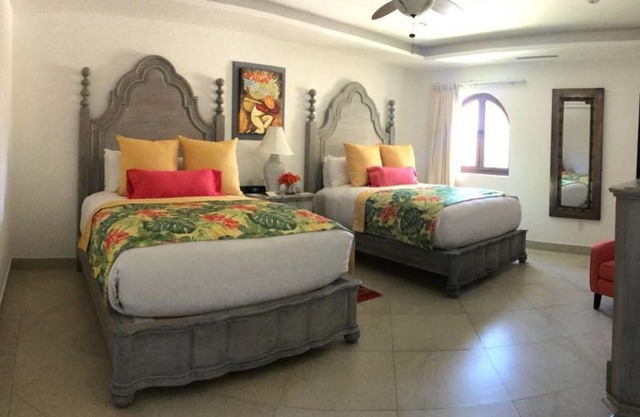 2BR Villa with Ocean View and Pool