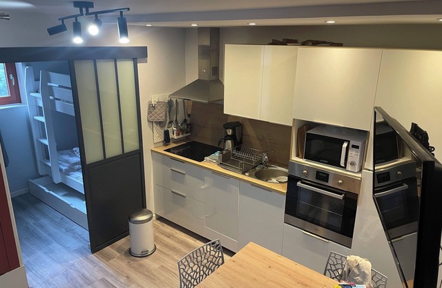 3/4-person apartment, Les Bruyères area, ski-in/ski-out, 3 gold flakes