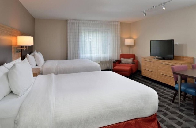 3 Apartment-Style Units w/Free Breakfast - 8 Miles Away from Umstead State Park