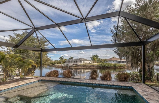 3 Bed / 2 Bath, Contemporary Waterfront Home w/Heated Pool