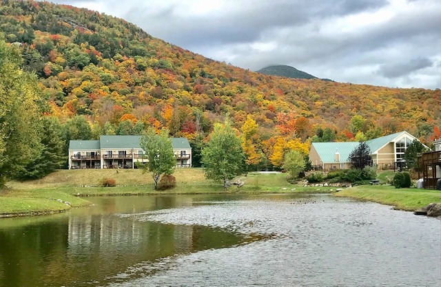 3 Bedroom 2 Bath Unit Overlooking Pond & Closest to Pools & Sports Club!