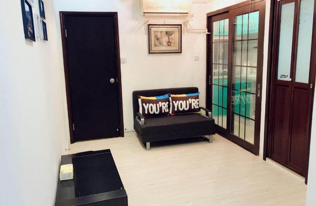 3 Bedroom 2 Bathroom Comfy Apartment in Yau Ma Tei
