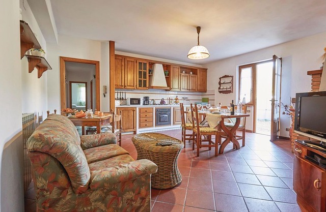3 bedroom accommodation in Stiava-Massarosa LU