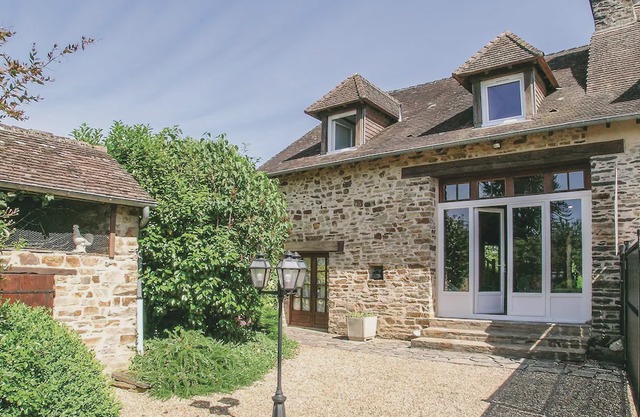 3 bedroom accommodation in Jumilhac-le-Grand