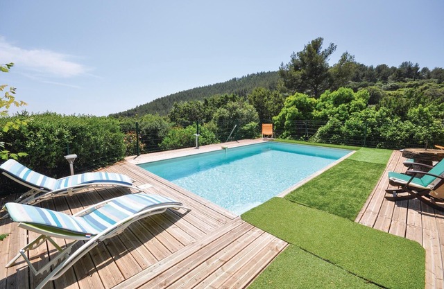 3 bedroom accommodation in La Valette du Var