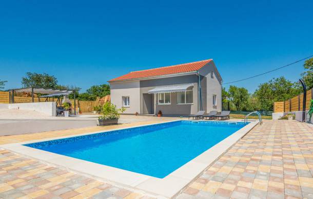 3 bedroom accommodation in Donje Rastane