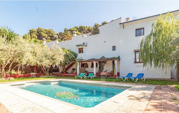 3 bedroom accommodation in Montecorto