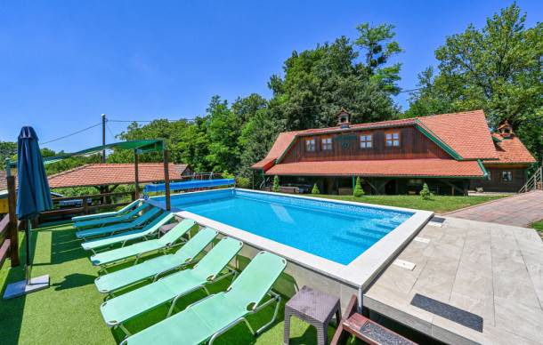 3 bedroom accommodation in Klanjec