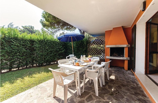 3 bedroom accommodation in Albarella RO