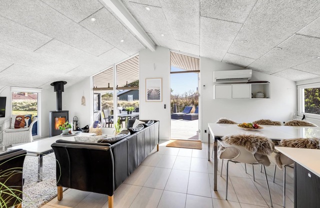 3 bedroom accommodation in Ringkøbing