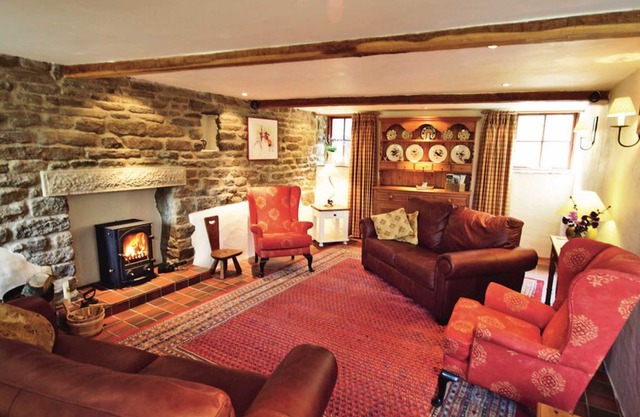 3 bedroom accommodation in Hope, near Castleton