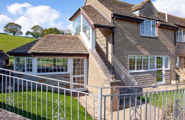 3 bedroom accommodation in Shaldon, near Teignmouth