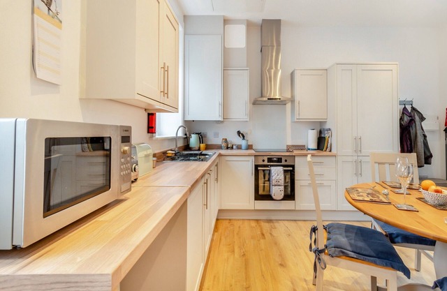 3 bedroom accommodation in Driffield