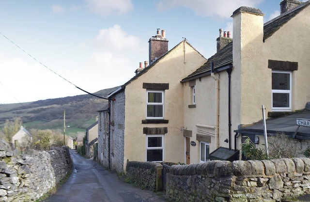 3 bedroom accommodation in Bradwell