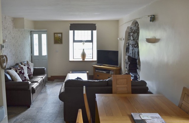 3 bedroom accommodation in Backbarrow, near Ulverston