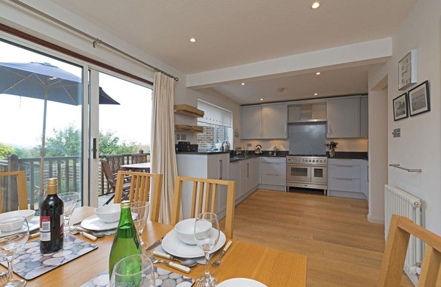 3 bedroom accommodation in Seaview