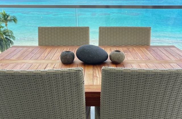 3-Bedroom Condo with ocean view in Grand Cayman