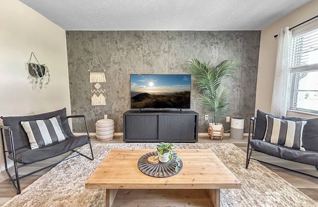 3-bedroom home in Sarasota with fitness room
