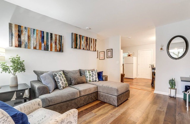 3-bedroom house in perfect Decatur with AC