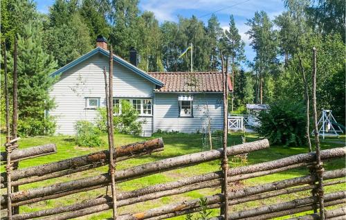 3 Bedroom Lovely Home In Dalarö