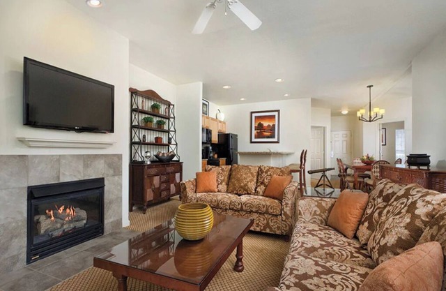 3 Bedroom Presidential Suite w/Kitchen on Lake of the Ozarks!