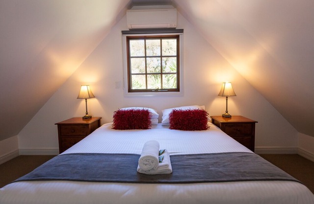 3 Bedroom Sleeps up to 8 guests, features 2 bedrooms and one loft bedroom plus a large living/dining