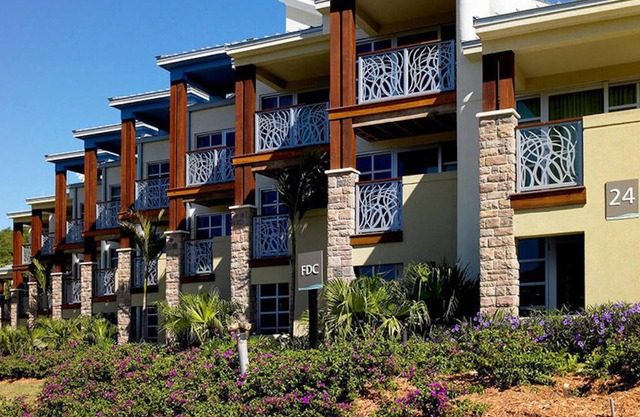 3 BEDROOM SUITE -THE WESTIN ST. JOHN - BAY VISTA VILLAS, POOL, HOT TUB, BALCONY