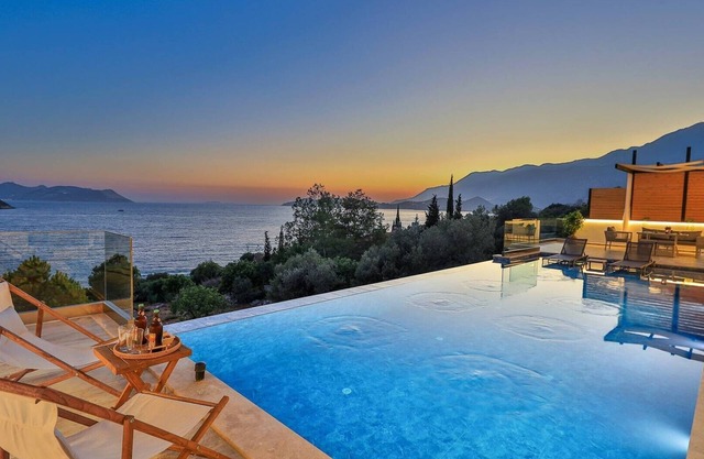 3 Bedroom Villa by the beach - 4694