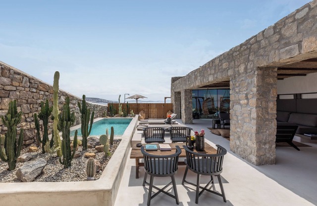 3-bedroom Villa in hotel with private pool in charming Agios Stefanos