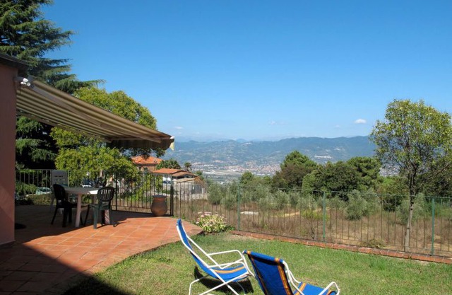 3 bedroom Villa, sleeps 6 in Monte Marcello with WiFi