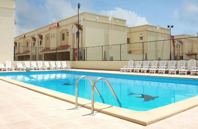 3-Bedroom Villa with Pool Near Stadium