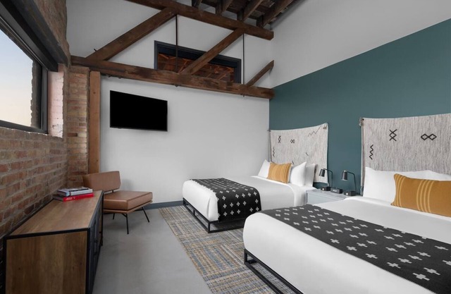 3 Rafter Rooms at evo Hotel, Free Parking & Dogs are Welcome!