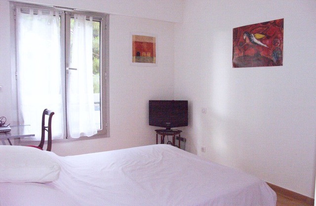 3 rooms terrace 5 people on park;