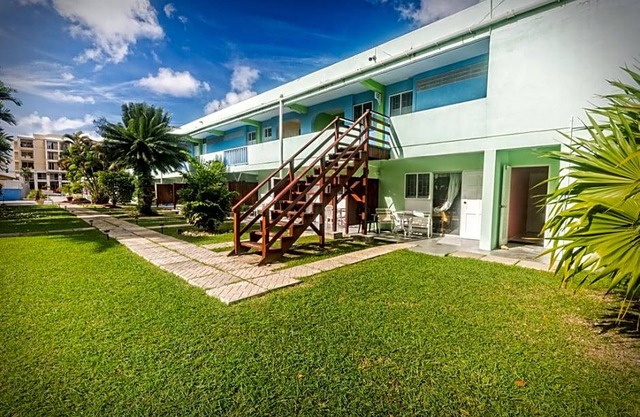 3-Star Hotel ∙ Palm Garden Hotel
