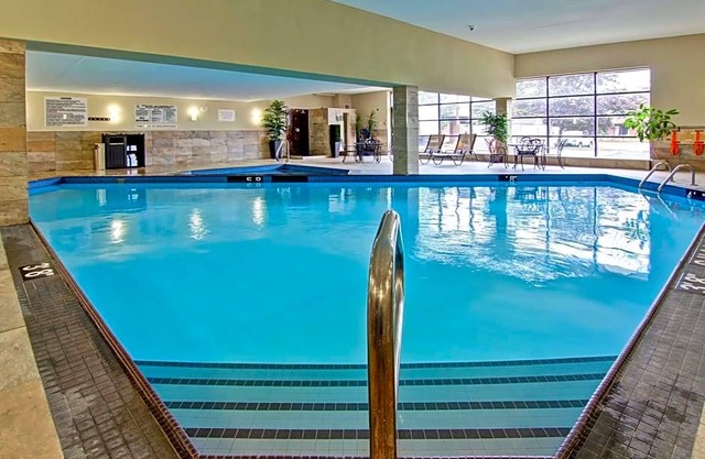 3-Star Hotel ∙ Best Western Plus Toronto North York Hotel & Suites
