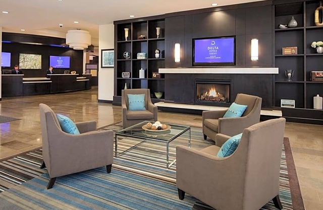 3-Star Hotel ∙ Delta Hotels by Marriott Guelph Conference Centre