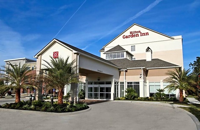 3-Star Hotel ∙ Hilton Garden Inn Covington/Mandeville