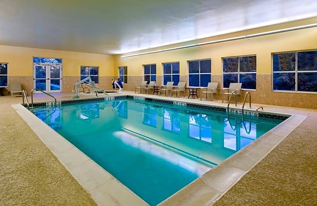 3-Star Hotel ∙ Homewood Suites by Hilton Princeton