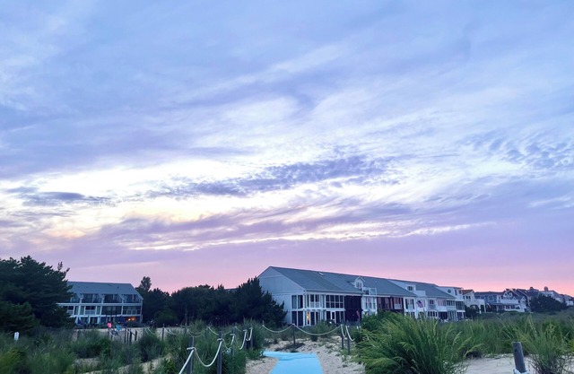3-story Beachfront Townhome with Breathtaking Ocean Views nn