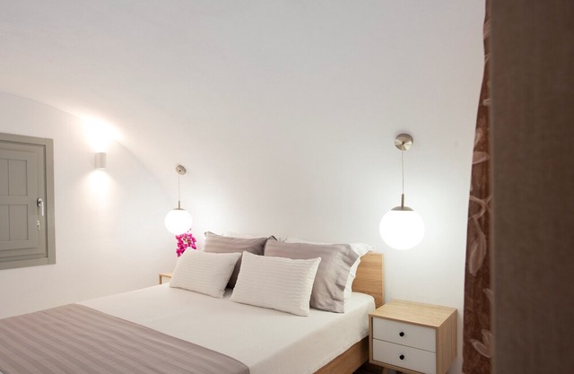 3-Suite Standard - White Orchid Luxury Suites