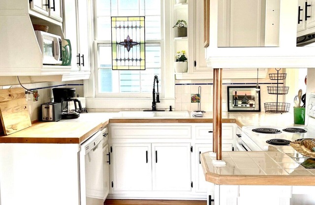 3-Unit Historic Downtown Home