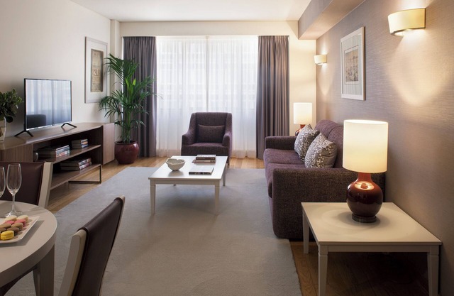 3 Units at Altis Suites For Big Groups, w/Kitchenettes, Pet-friendly!