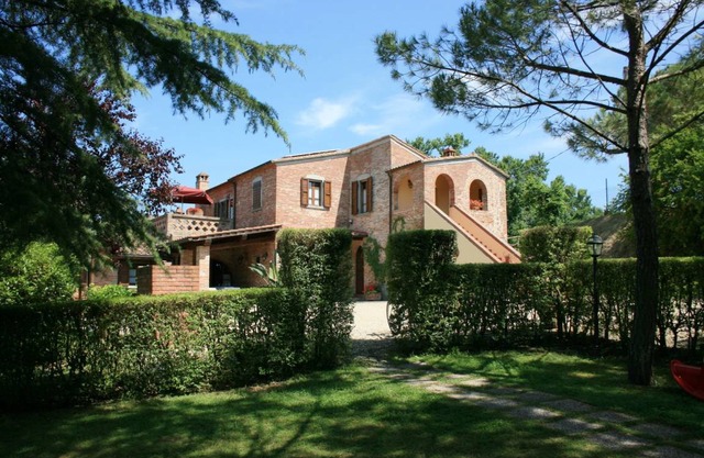 300 m² Villa ∙ 7 bedrooms ∙ 16 guests