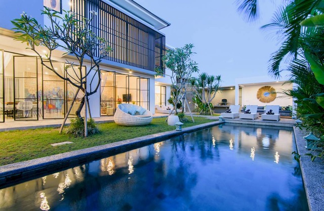 300 m² Villa ∙ 4 bedrooms ∙ 10 guests