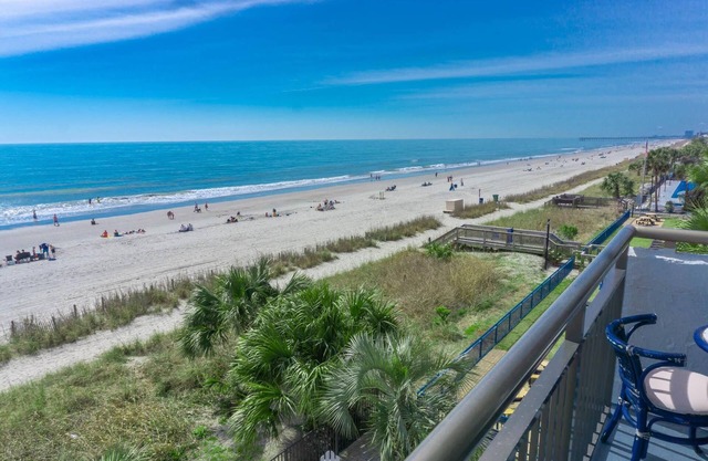 301 Direct Oceanfront 1 bedroom/1 bath condo
